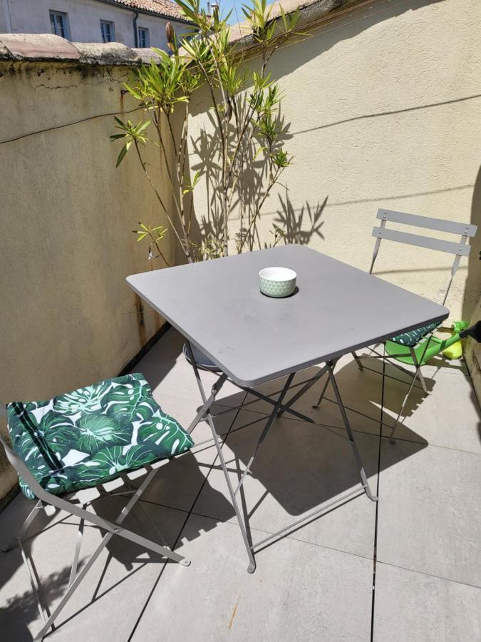 La Dolce Vita Nimoise Terrasse 100 M Des Arenes Nîmes Zewnętrze zdjęcie