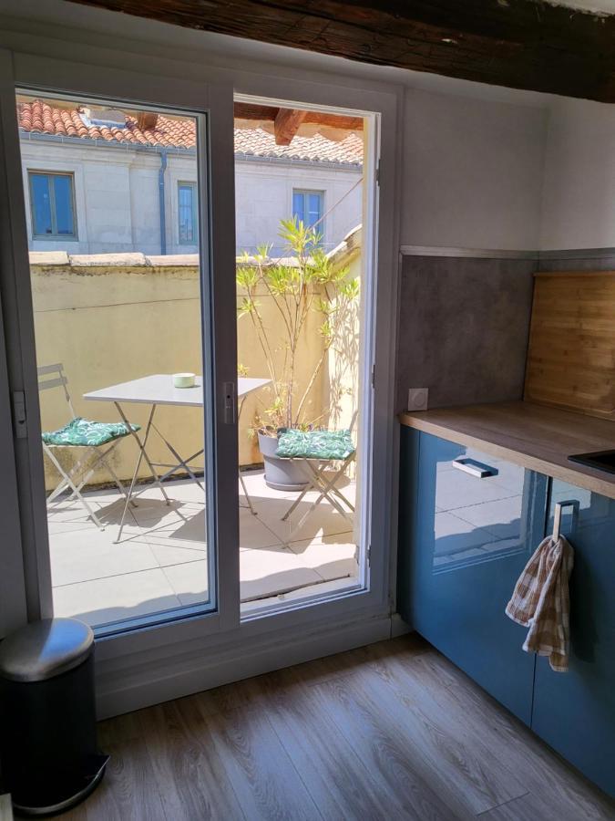 La Dolce Vita Nimoise Terrasse 100 M Des Arenes Nîmes Zewnętrze zdjęcie